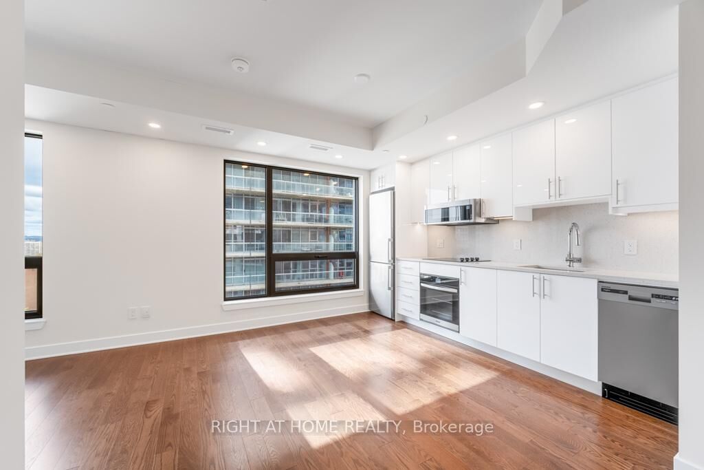 Property Photo:  180 George Street 1403  ON K1N 0G8 