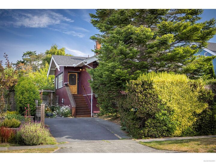 Property Photo: 1630 Pinewood Ave BC V8S 1K7