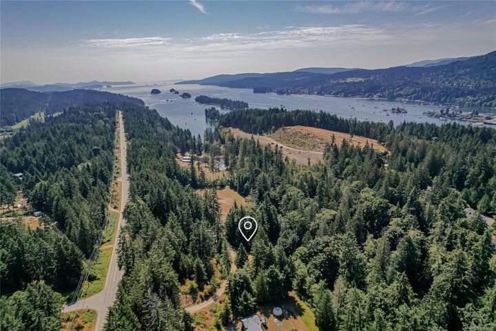 Property Photo: 215 Long Harbour Rd BC V8K 2K9