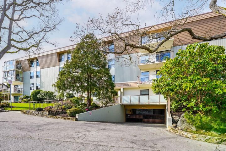 2125 Oak Bay Ave #303 — photo 1