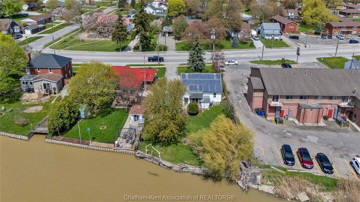 Property Photo: 204 Margaret Avenue ON N8A 2A1