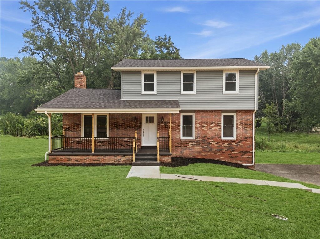 Property Photo: 107 Colonial Way PA 15001