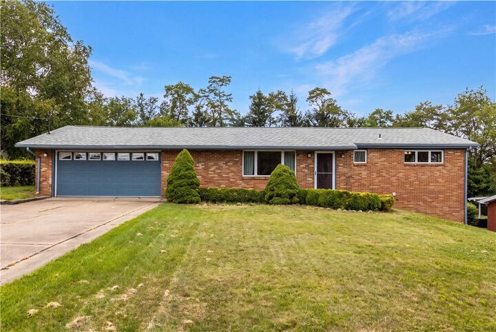 Property Photo:  1284 S Walnut St  PA 15061 