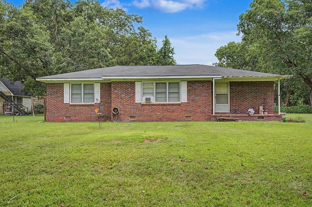 Property Photo:  4228 Nichols St  GA 31705 
