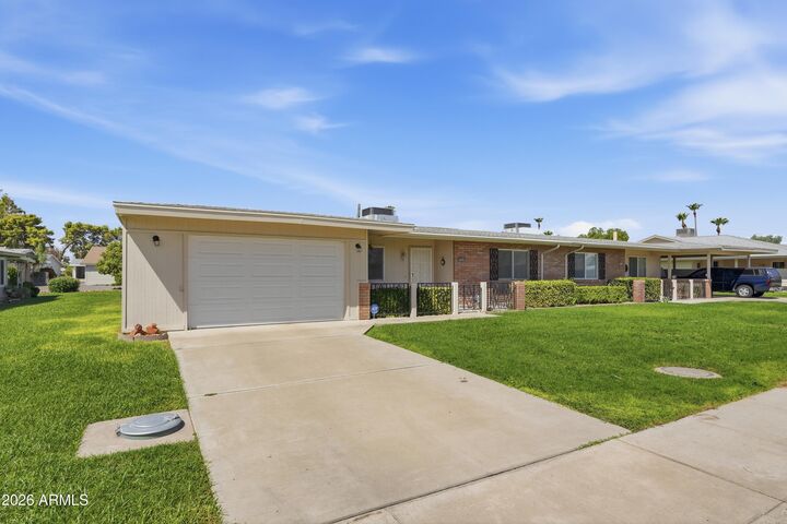 Property Photo: 10869 W Clair Drive AZ 85351