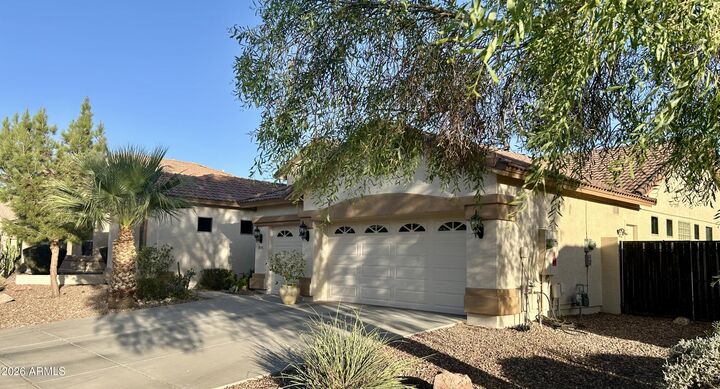 Property Photo:  2621 W Piedmont Road  AZ 85041 