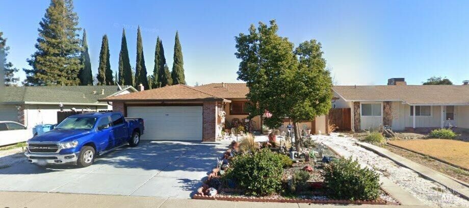Property Photo: 266 Fairview Drive CA 95687