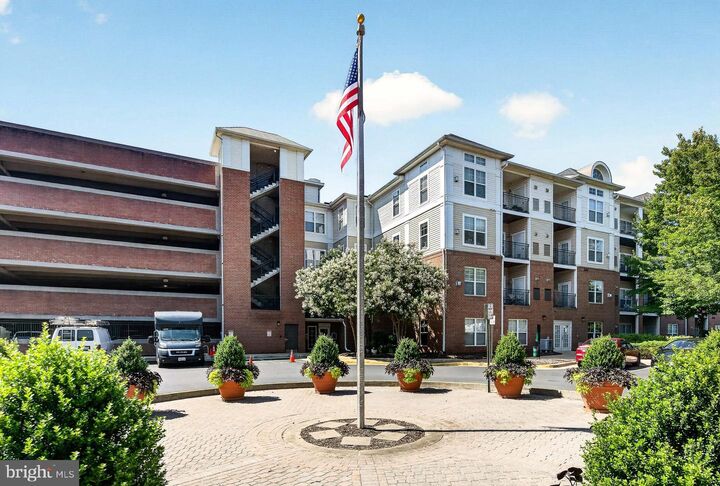 Property Photo:  3830 Lightfoot Street 325  VA 20151 