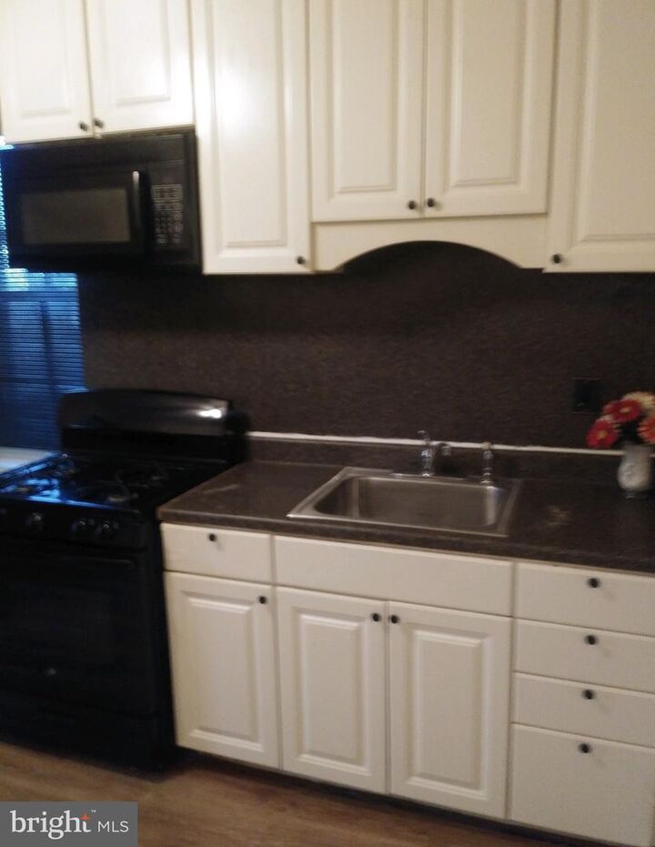 Property Photo: 507 Noble Street PA 19401