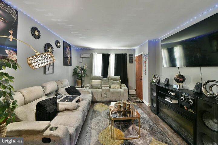 Property Photo:  203 Robbins Street  PA 19111 