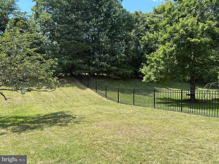 Property Photo: 5920 Interlachen Court VA 20169