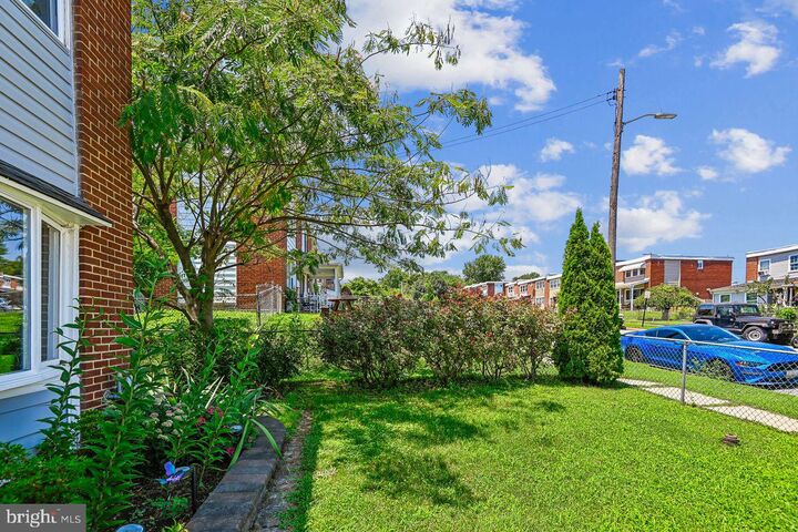 Property Photo:  2757 Yarnall Road  MD 21227 