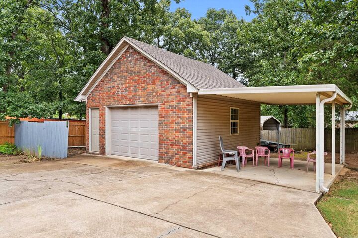 Property Photo:  82 Northlake Circle  AR 72032 