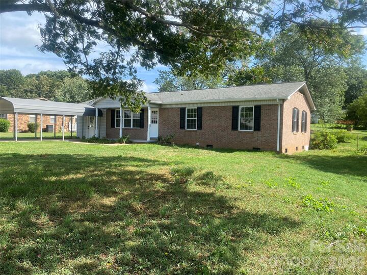 Property Photo:  2503 Taylor Road  NC 28152 