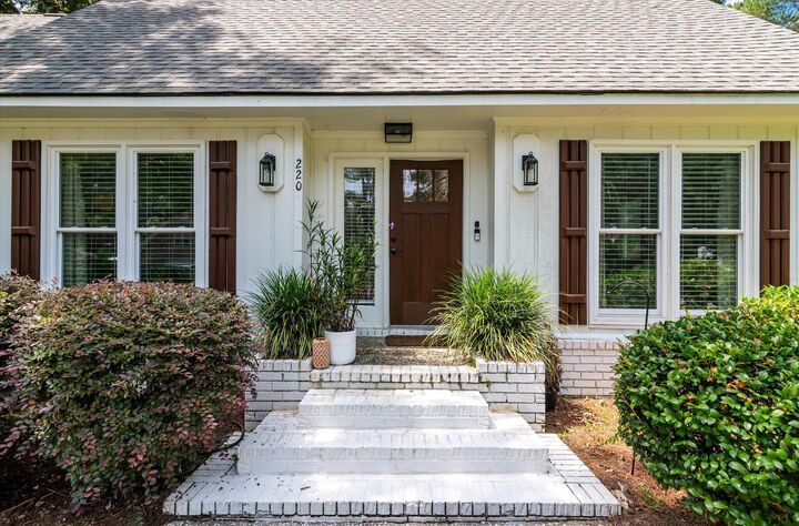 Property Photo:  220 Runnymede Lane  SC 29485 