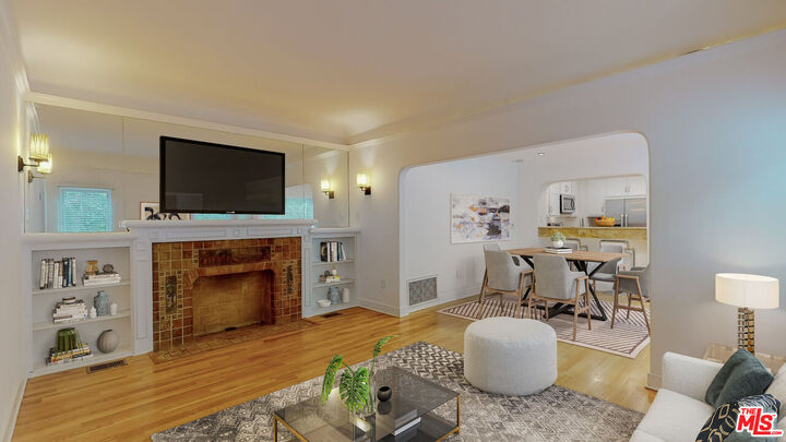 Property Photo:  1011 N La Jolla Ave  CA 90046 