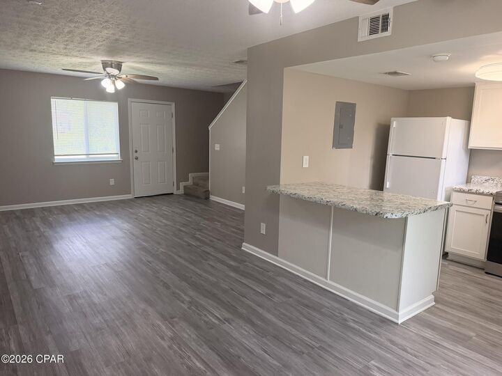 Property Photo: 2916 Sequoia Avenue FL 32405