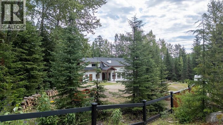120 Richie Road — photo 1