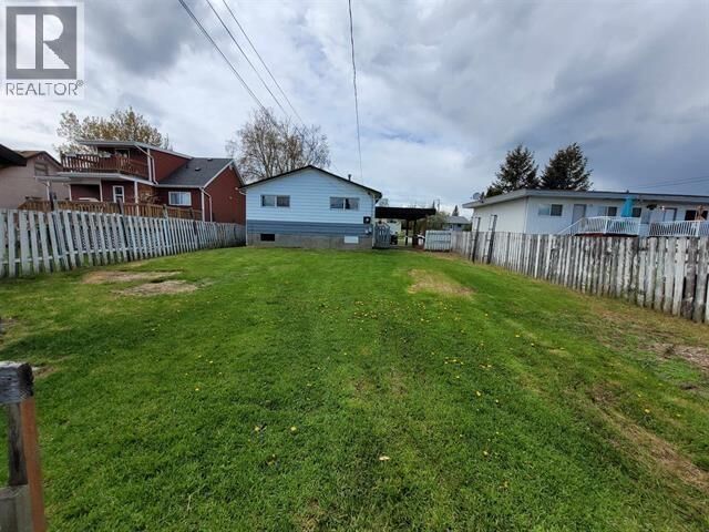 Property Photo: 834 Ewert Street BC V2M 2N9