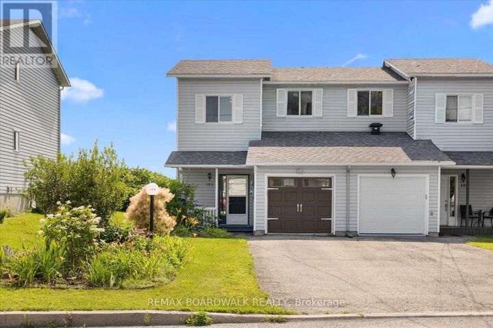 104 Dunham Street — photo 1
