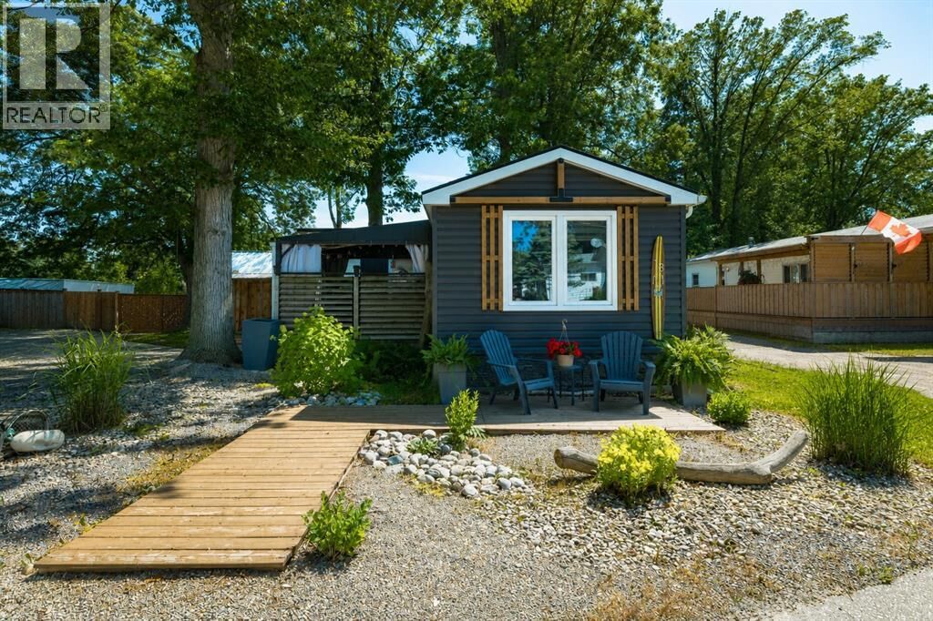 Property Photo:  2891 Old Lakeshore Road 13  ON N0N 1C0 