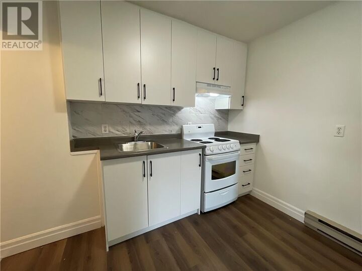 Property Photo:  278 Mountain Street  ON P3B 2T7 