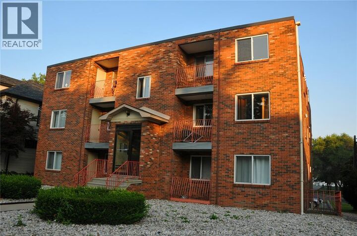 Property Photo:  3044 Sandwich 302  ON N9C 1A4 