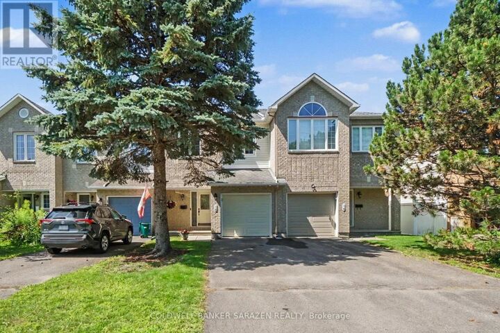 Property Photo: 16 Crownridge Drive ON K2M 2M7