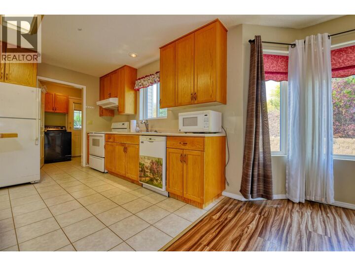Property Photo: 25 Westridge Drive 5 BC V2G 5K2