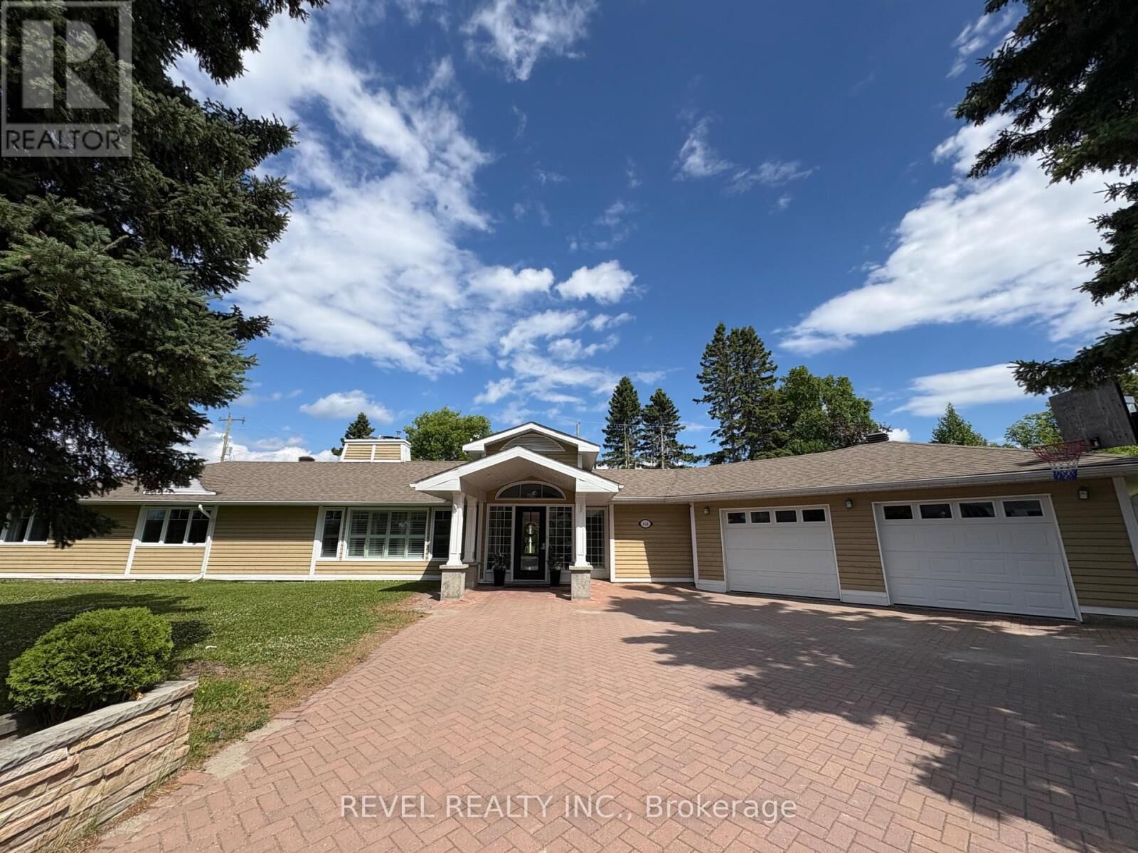 Property Photo:  414 Ninth Avenue  ON P0L 1C0 