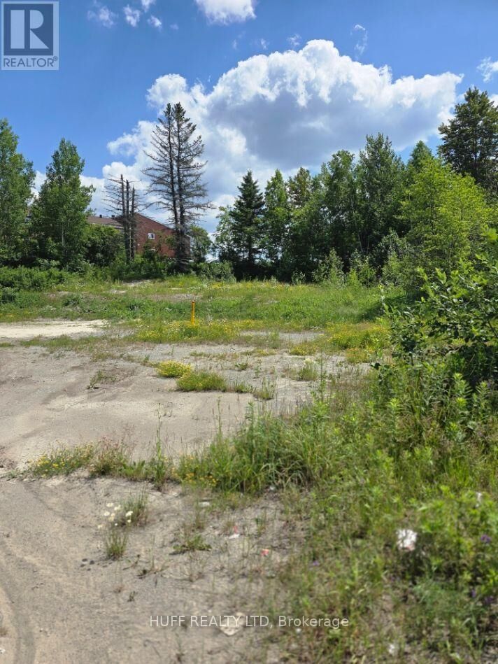 Property Photo:  107 West Government Road West  ON P2N 2E8 