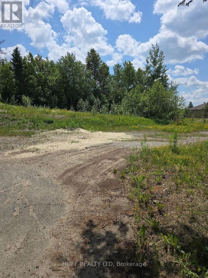 Property Photo:  107 West Government Road West  ON P2N 2E8 
