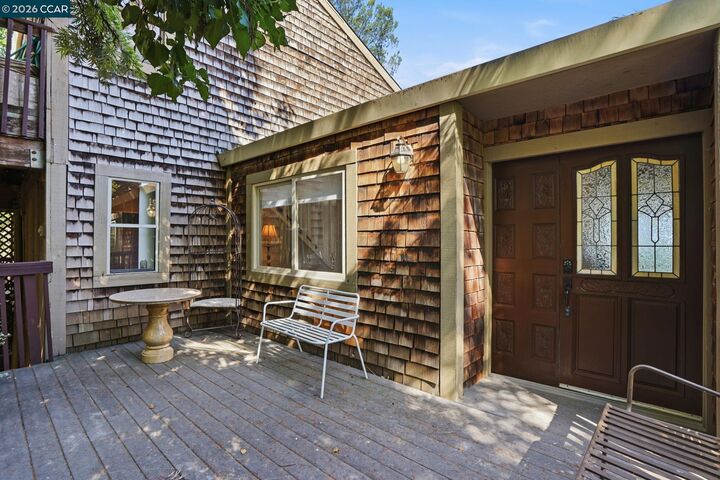 Property Photo:  132 Rudgear Dr  CA 94596 