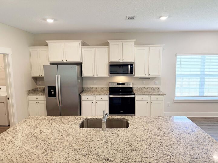 Property Photo:  2456 Dakota Way  FL 32536 