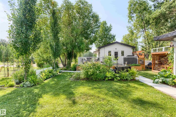 Property Photo: 816 Baptiste Drive AB T9S 1R8
