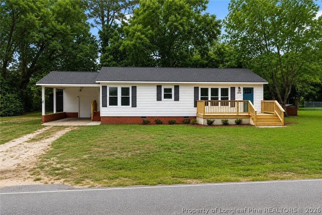 Property Photo:  194 Pendergraft Road  NC 28323 