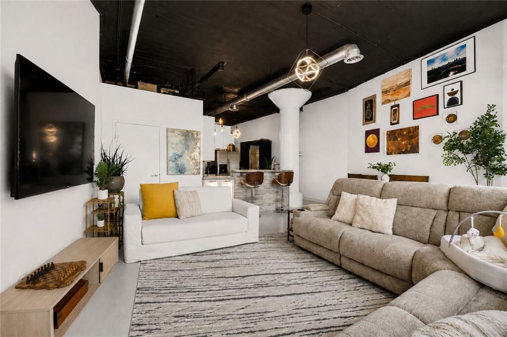 Property Photo:  881 Memorial Drive SE 116  GA 30316 
