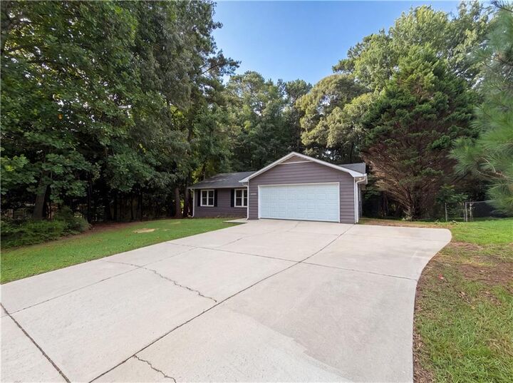 Property Photo:  1627 Hearthstone Way  GA 30236 
