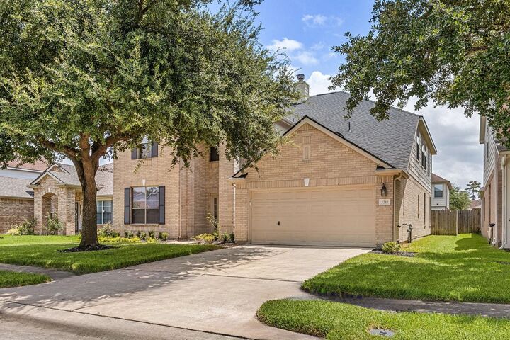 Property Photo:  3210 Legends Creek Drive  TX 77386 