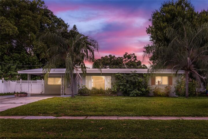 Property Photo:  6518 Walton Way  FL 33610 
