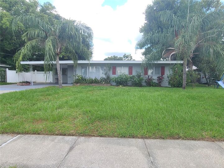 Property Photo: 6518 Walton Way FL 33610