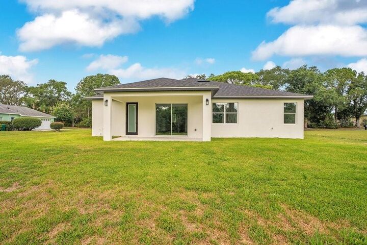 Property Photo:  551 Dowling Circle  FL 32159 