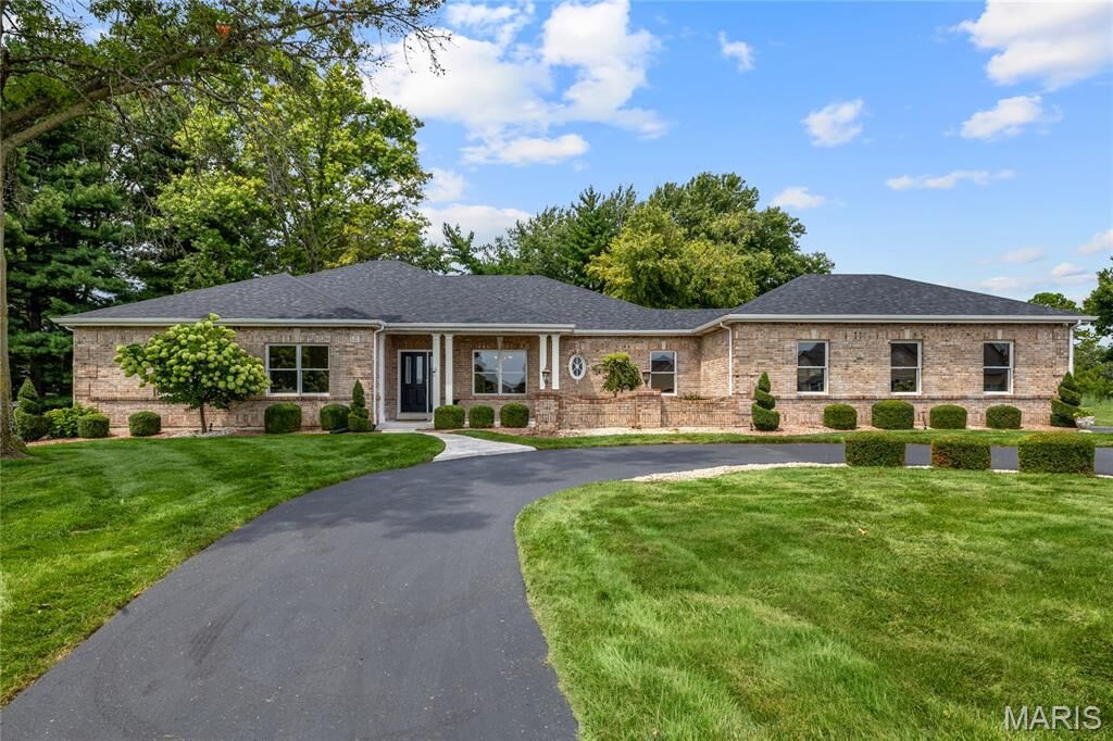 Property Photo:  63 Leinster Hill Lane  MO 63304 