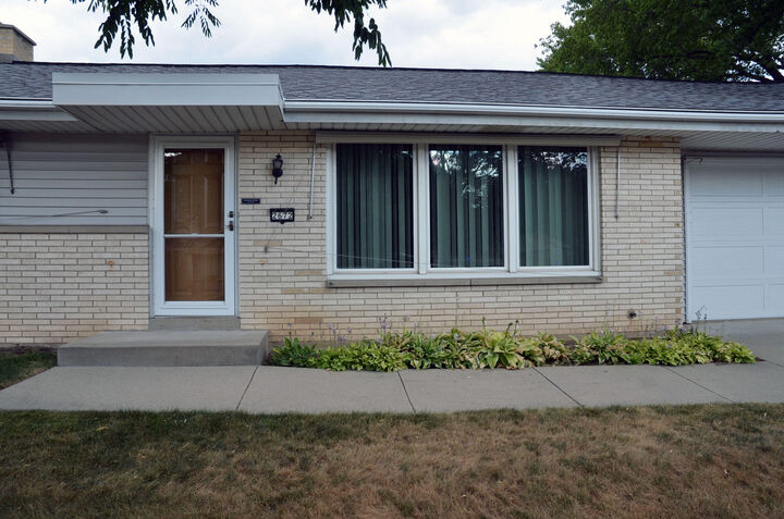 Property Photo:  2672 N 115th St  WI 53226 