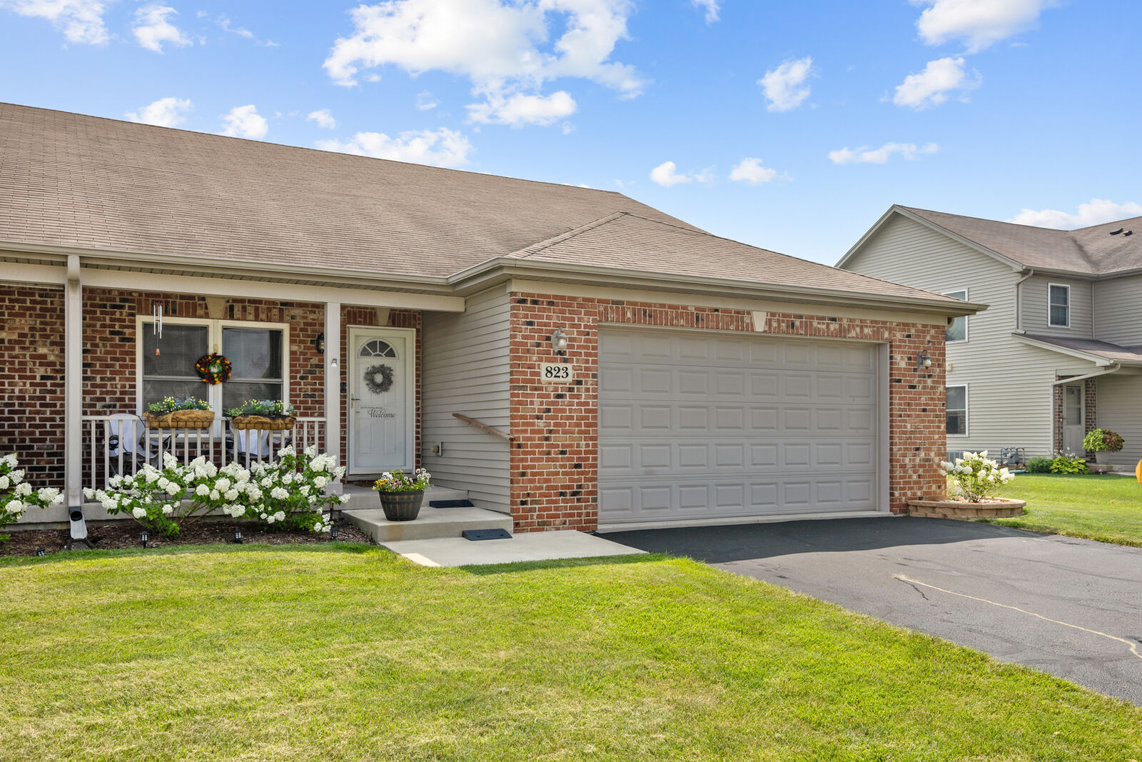 Property Photo: 823 Karen Drive 823 IL 60140