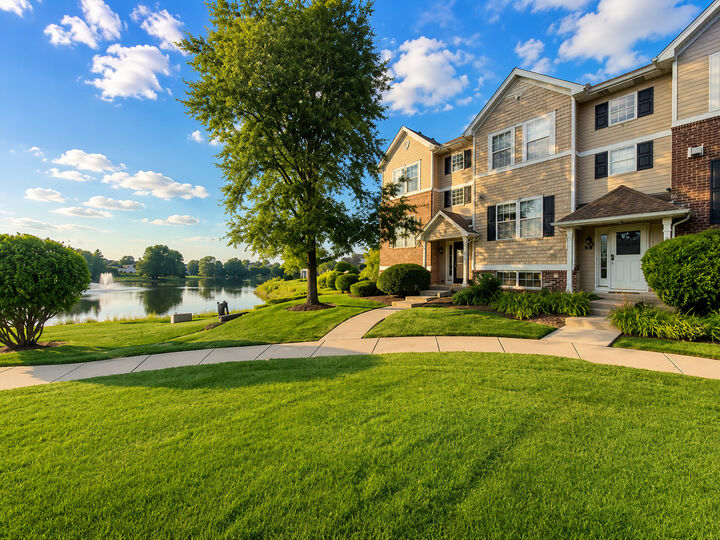 Property Photo:  120 Lakeshore Drive 120  IL 60543 