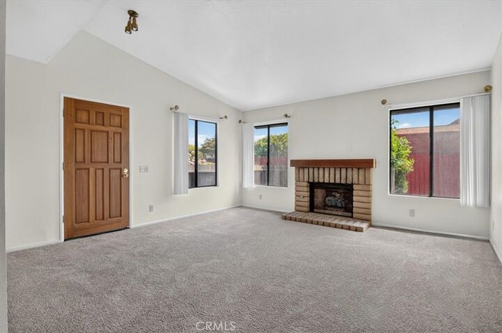 Property Photo: 1302 W Apricot CA 93436