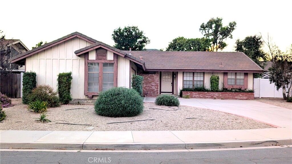 Property Photo:  131 Spindlewood Avenue  CA 93012 