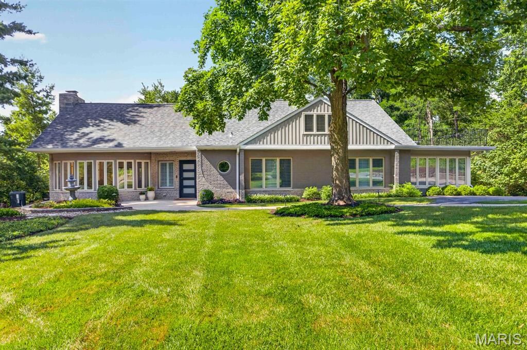 Property Photo:  12237 Ladue Road  MO 63141 