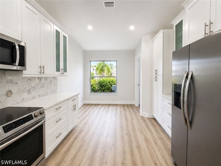Property Photo:  8204 Ibis Cove Circle B212  FL 34119 